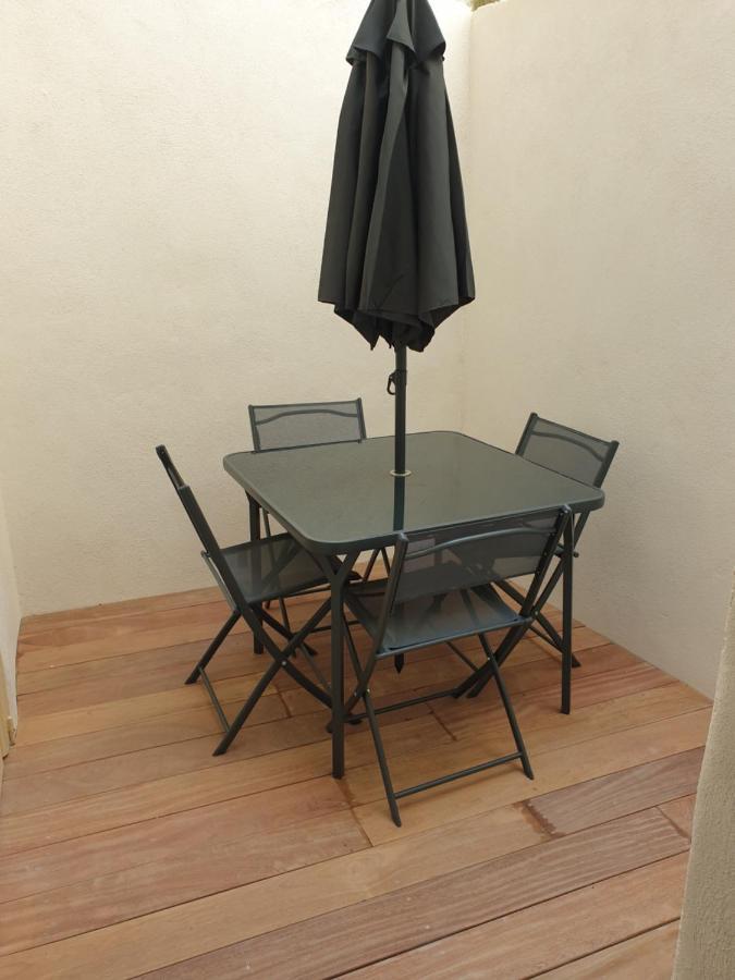 Ferienwohnung Une Heureuse Coincidence Montpellier Exterior foto